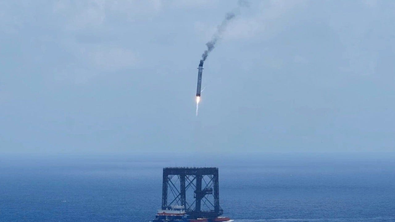 China's Long March-10B Rocket Launch Sparks Social Media Buzz