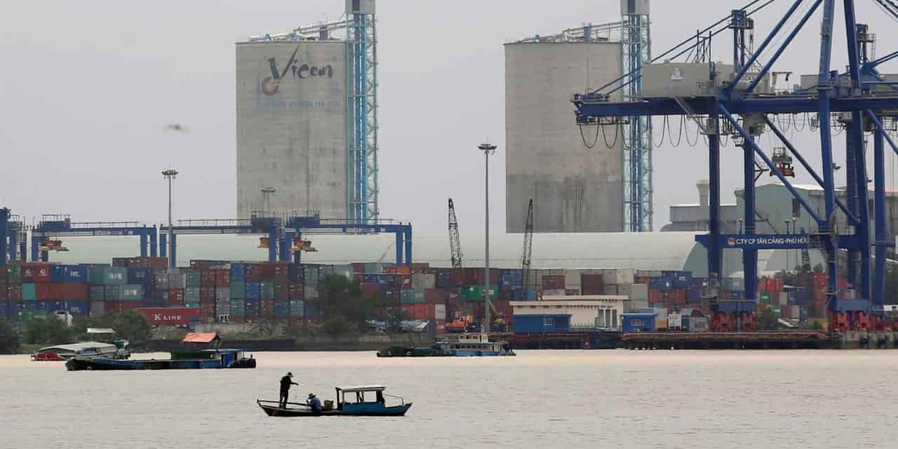 US trade deficit with Asia grows, led by Vietnam