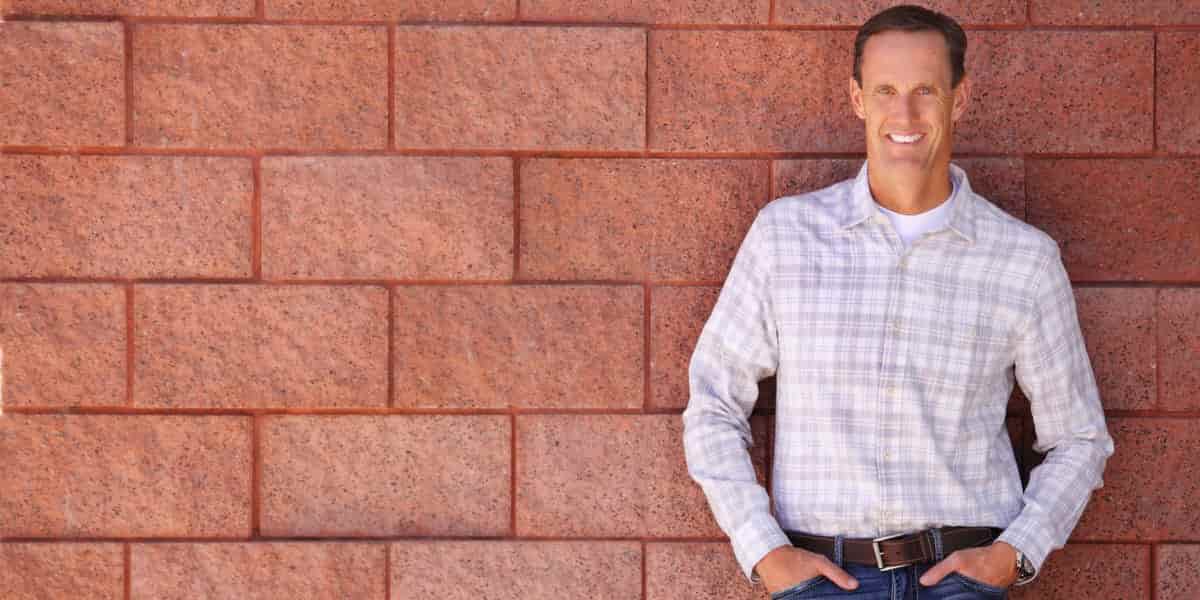 Entrepreneur builds 8-figure business by spotting trends, from gumball machines to AI stores