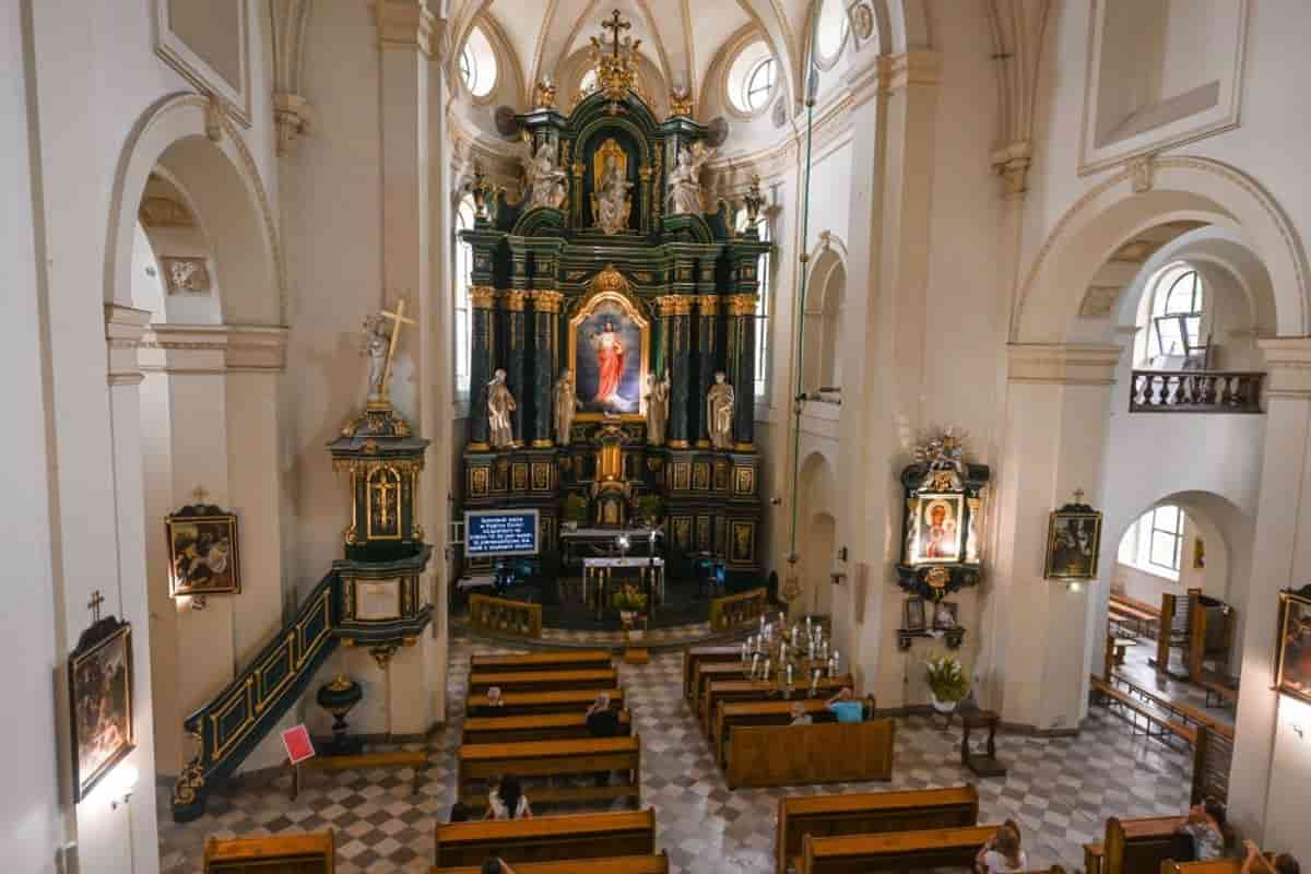 Polish priest injured in monastery attack urges against blaming Ukrainians