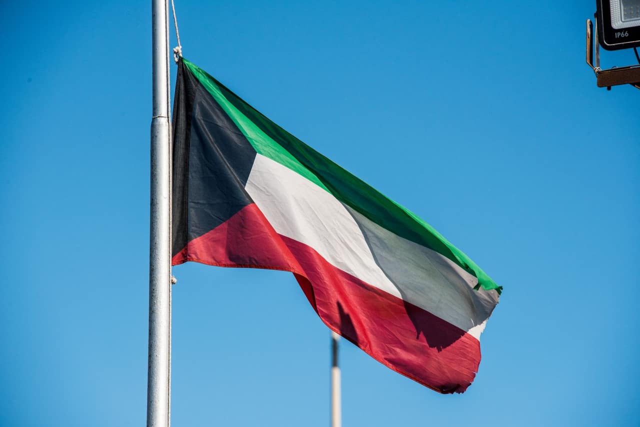 Kuwait ratifies defense pact with Ukraine after Iranian strikes