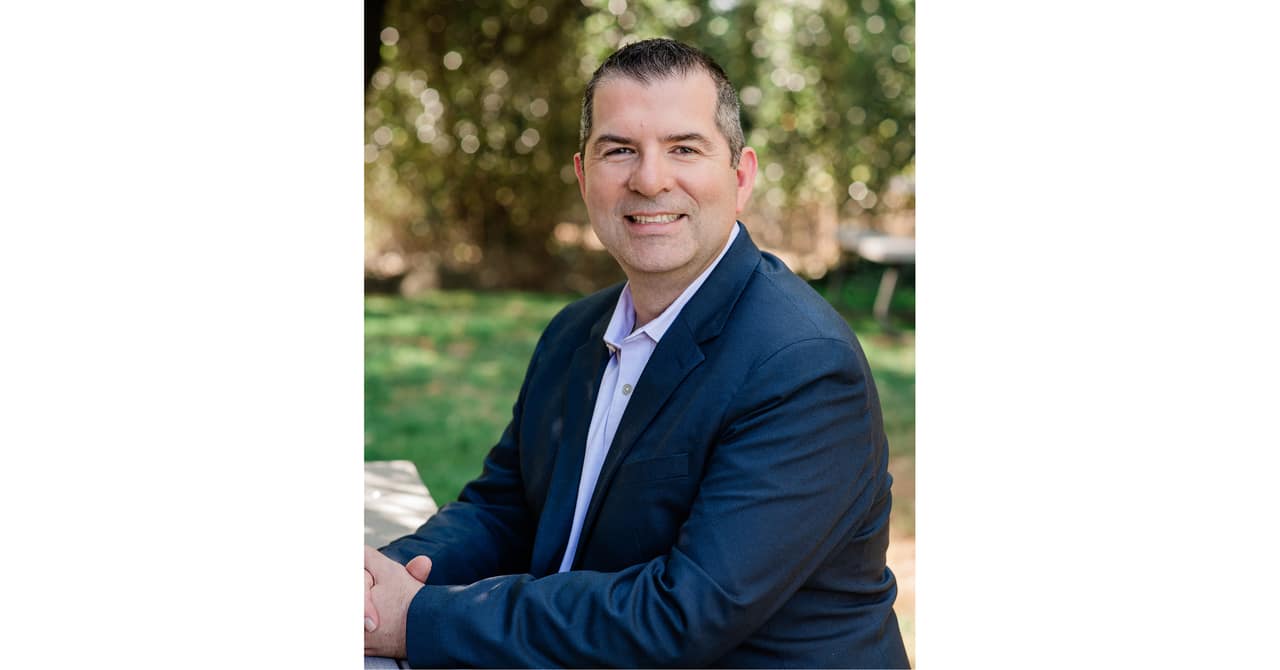 Bob's Red Mill names Daniel Barba Chief Commercial Officer