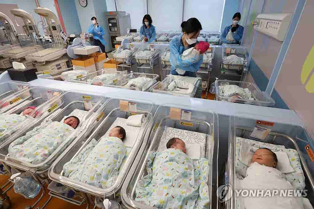 South Korea births rise 13% in August to 7-year high