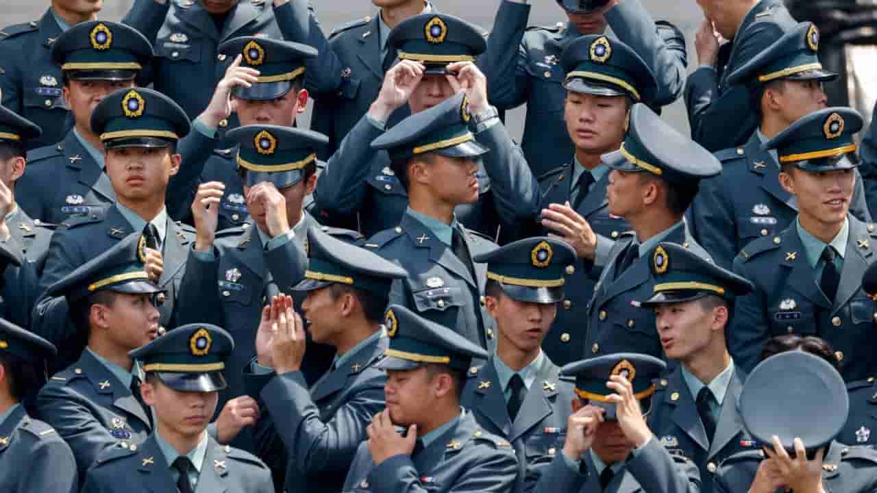 Taiwan military gains 5,000 volunteers amid recruitment crunch
