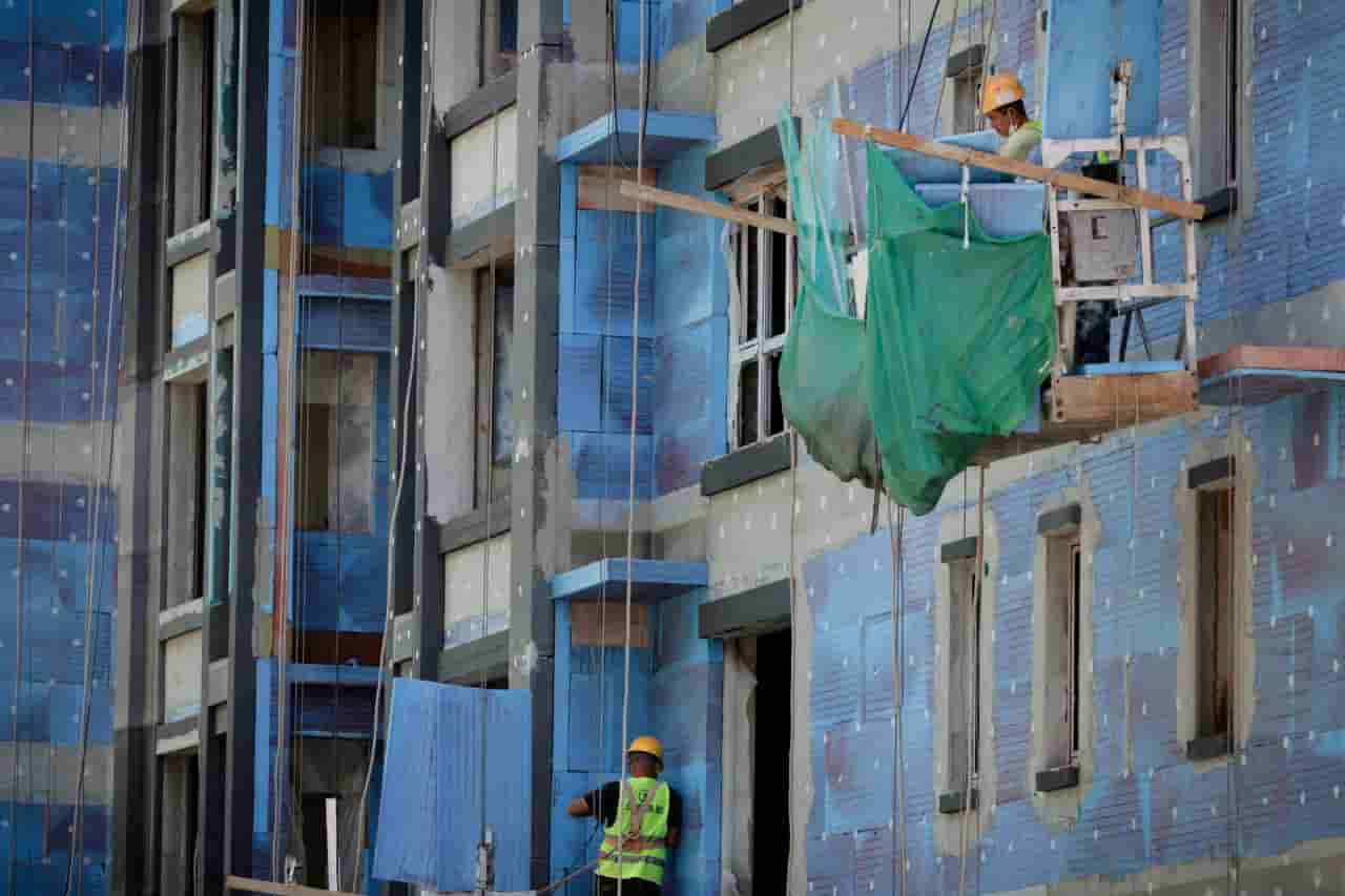 China resale home prices fall faster in June, shows private survey