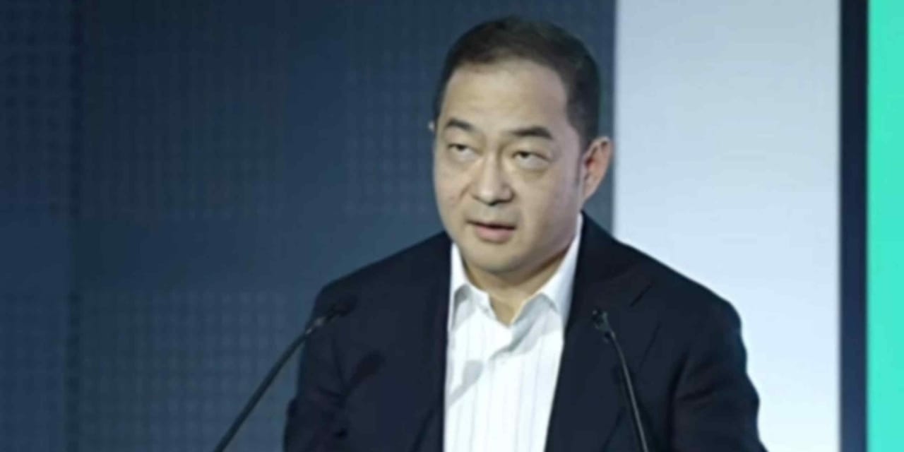 Anta Sports Brand CEO Xu Yang Resigns Amid Slowing Growth