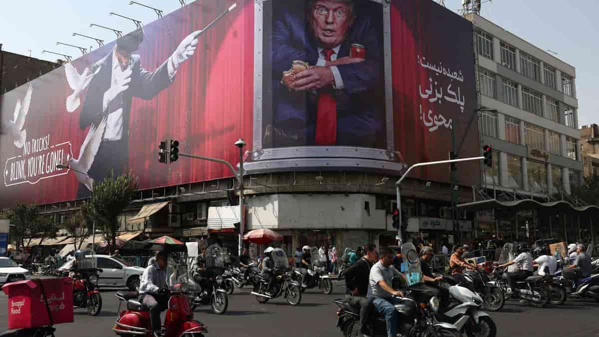 US strikes Iran targets, Iran retaliates on Jordan base