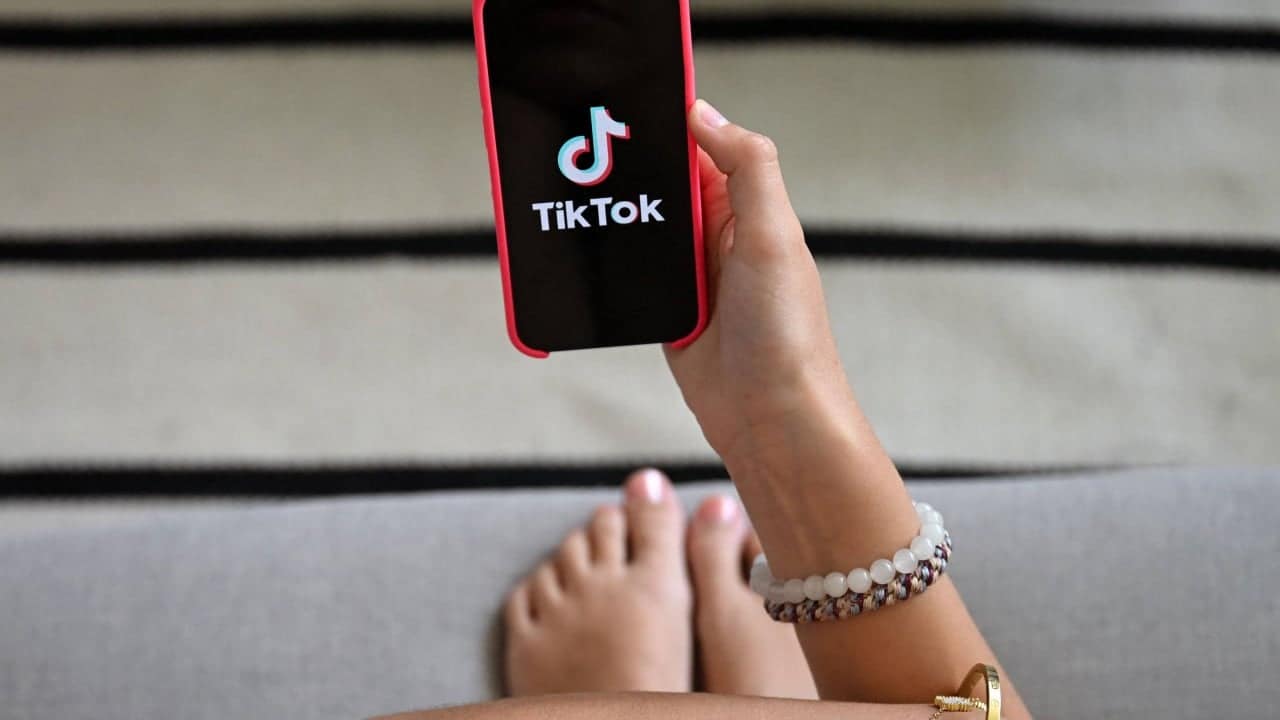 EU demands 'youth mode' to protect children from addictive social media features