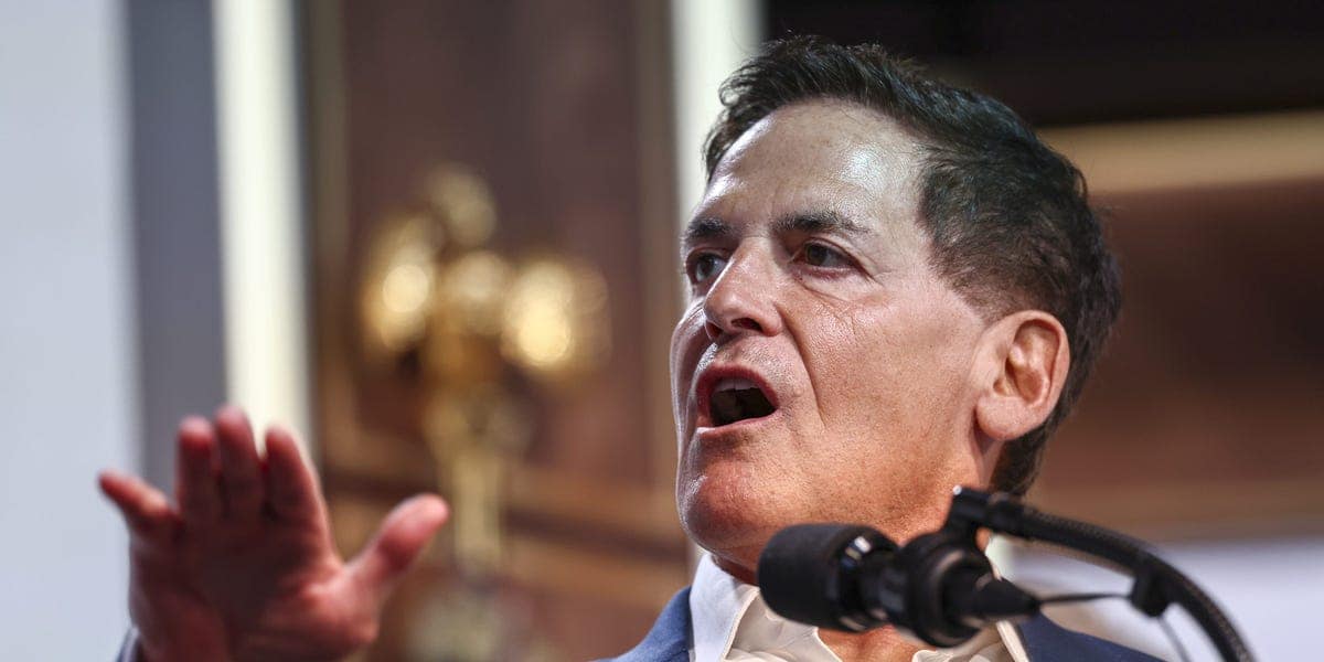 Mark Cuban: Doctors should teach patients to use AI for treatment