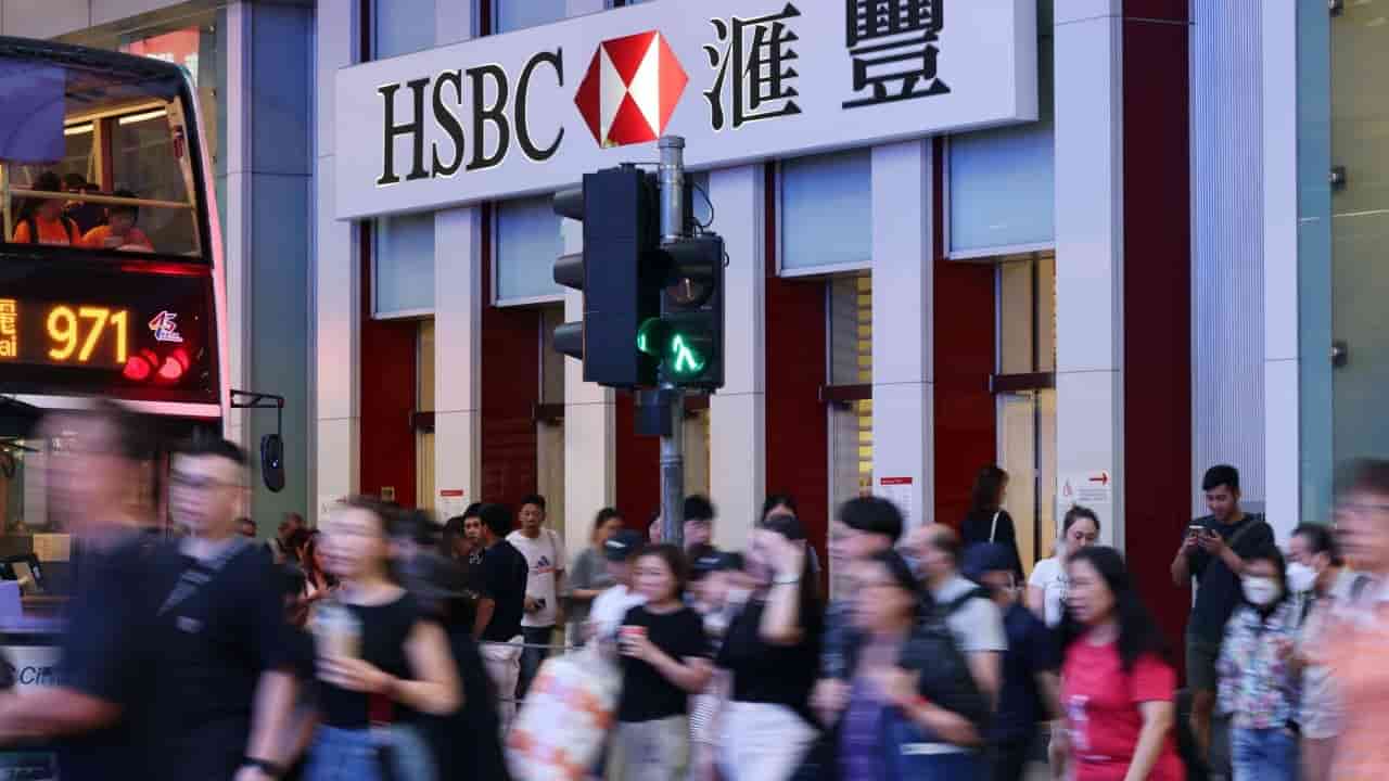 Hong Kong regulators question HSBC over AI hub decision favoring Singapore