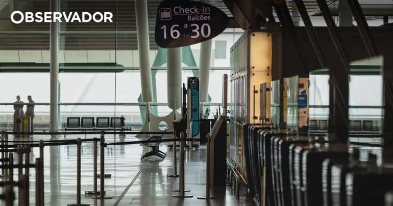 Delta flight from Barcelona to Boston makes emergency landing in Porto due to smoke in cabin