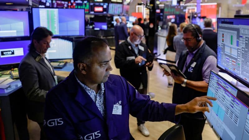 Global Bond Markets Surge as Inflation Fears and Government Debt Drive Yields Higher