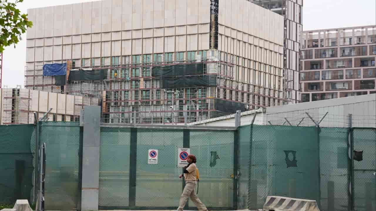 US consulate construction workers in Milan secure record settlement for labor abuses