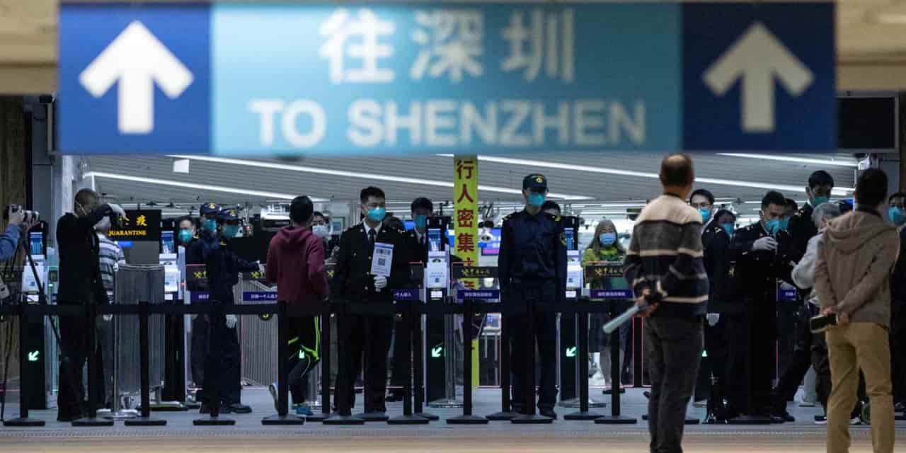 Hong Kong Retailers Suffer as Consumers Seek Cheaper Goods in Shenzhen