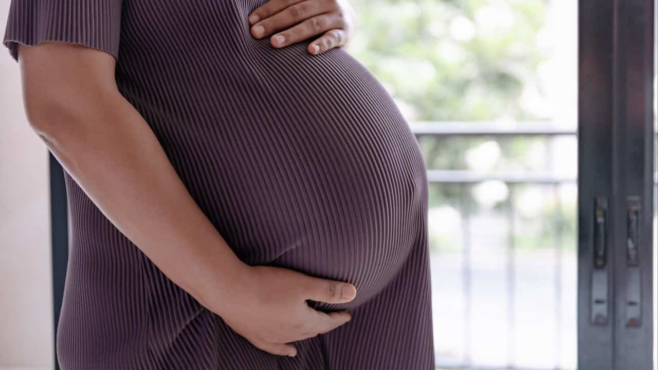 Hong Kong regulator alerts law enforcement to suspected illegal surrogacy service