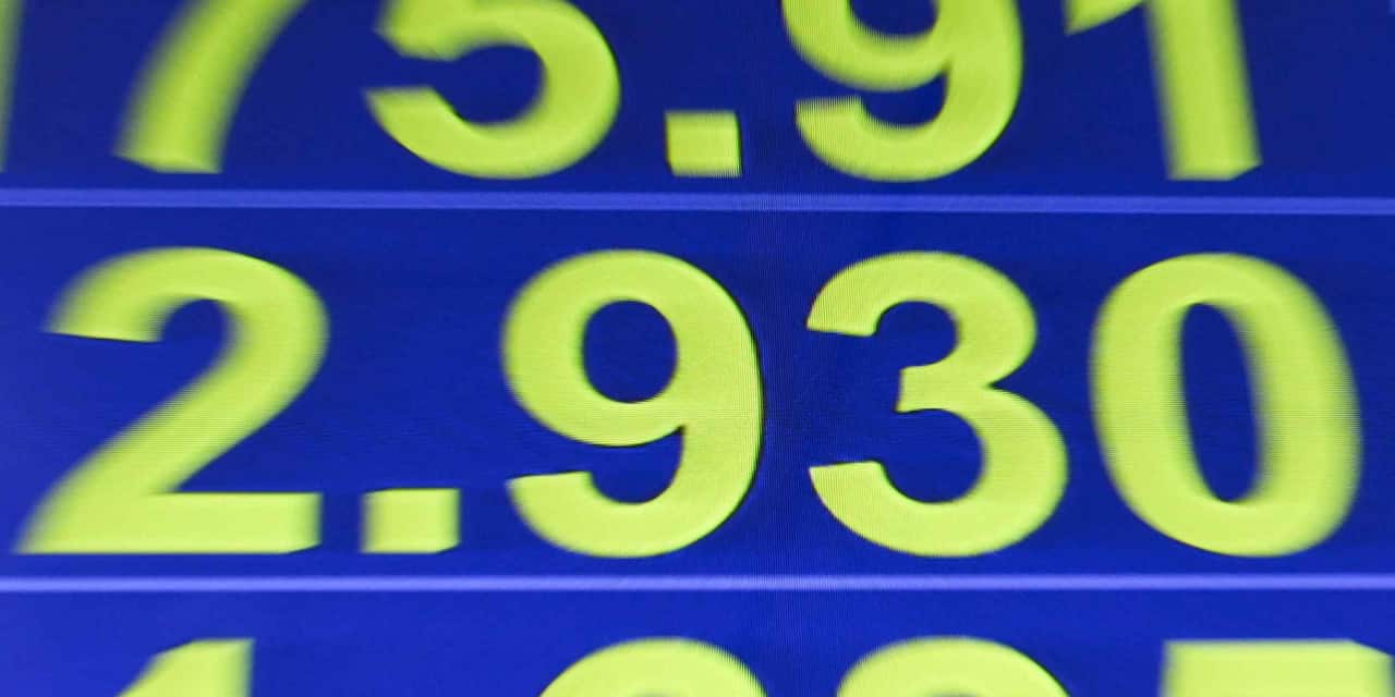 10-year JGB yields climb to 30-year high on BOJ tightening bets