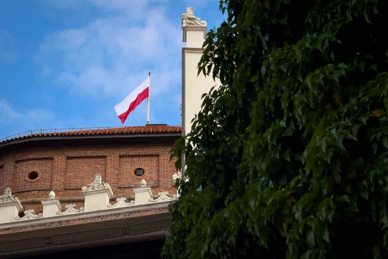 Poland expels 11 over alleged Russia-backed campaign targeting Ukrainian refugees