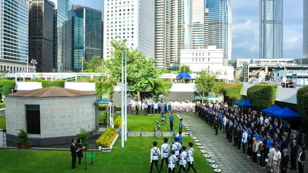 Hong Kong leader urges peace and stability during Chung Yeung Festival