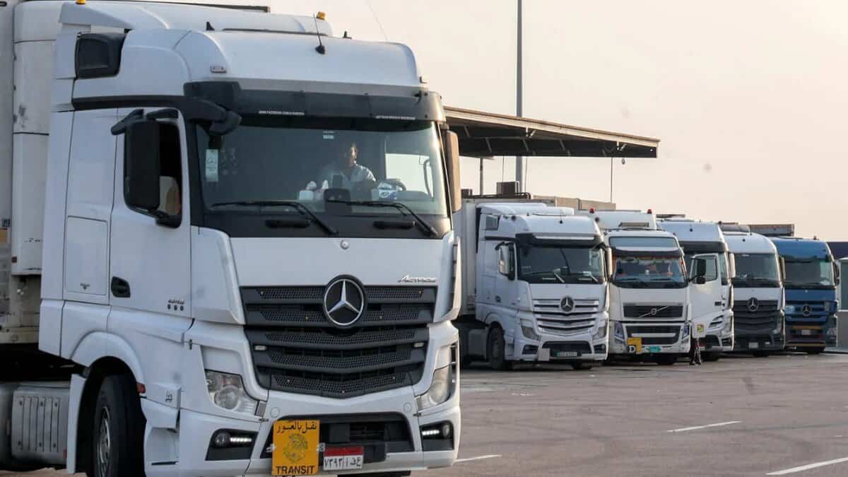 Saudi Arabia and UAE trade faces delays amid regional tensions