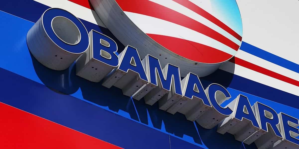 US cancels 315,000 Obamacare policies over documentation issues