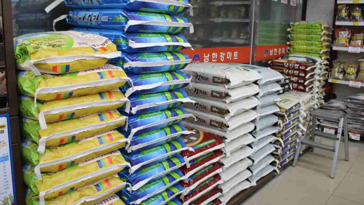 South Korean shoppers flock to bulk stores, driving record $1.1 billion in sales