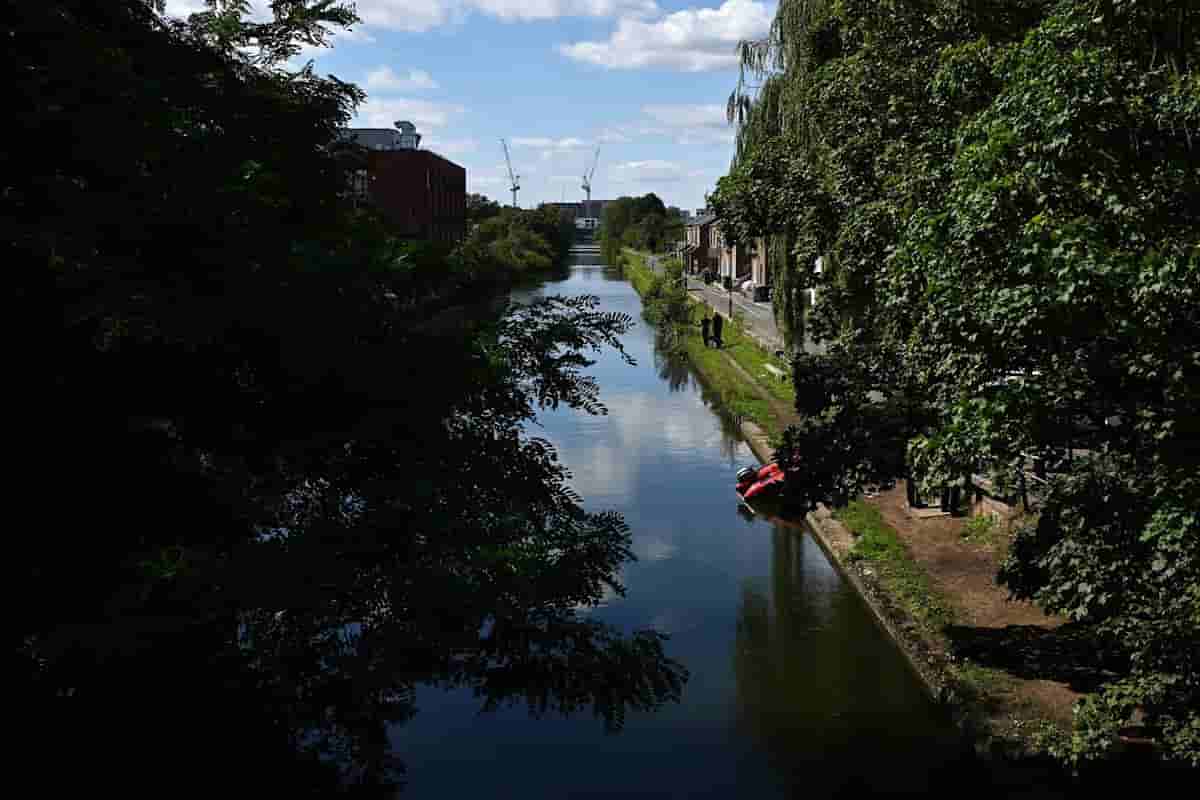 Man who died after entering canal while fleeing police at Notting Hill Carnival is named