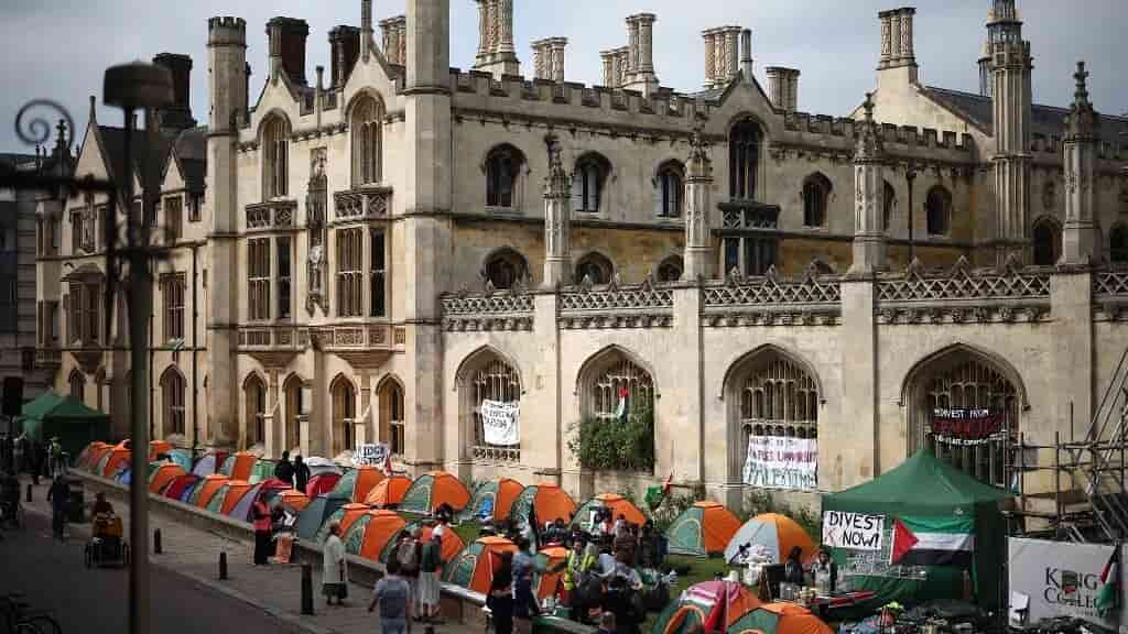 Cambridge University quietly shelves arms divestment plan