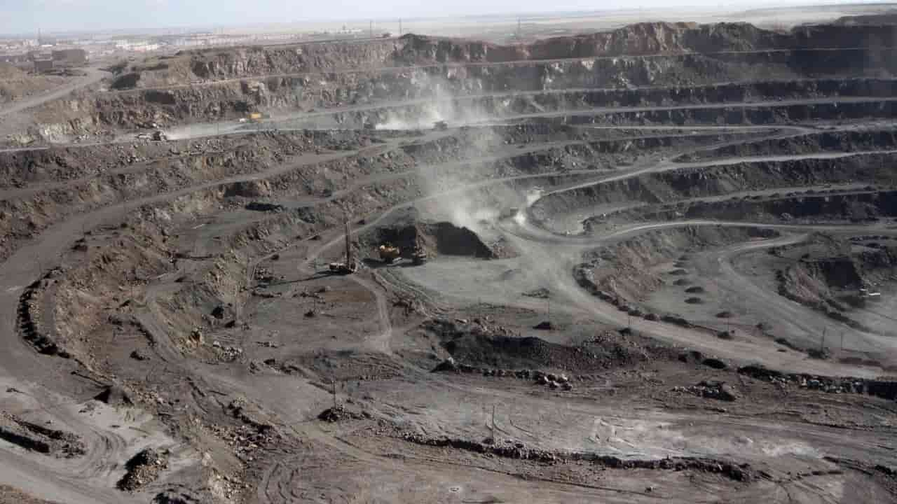 China to boost rare earth output by 50% from largest deposit
