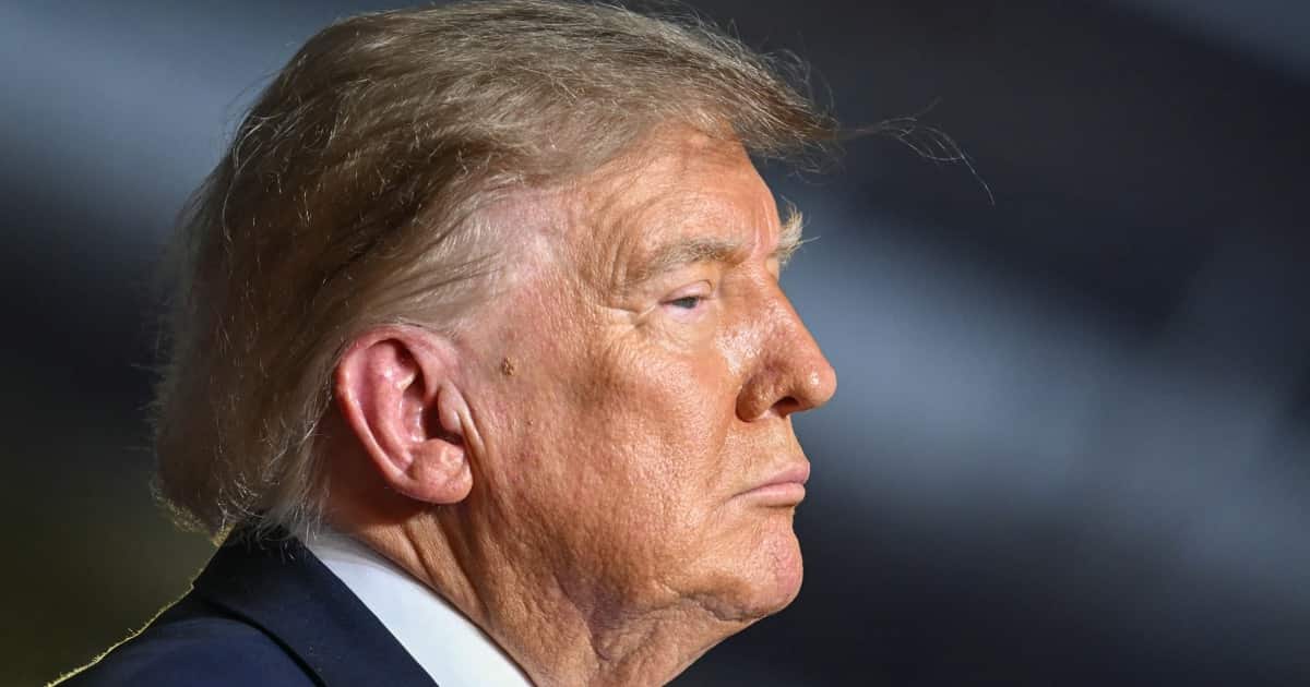 DNC sues to block taxpayer-funded Trump ads ahead of midterms