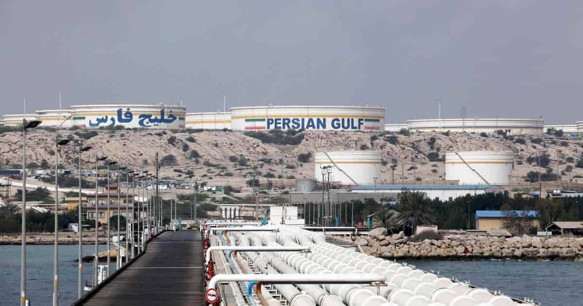 US reimposes oil sanctions on Iran after ship attacks