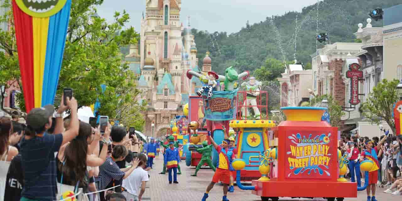 Asian travelers favor regional attractions amid rising costs