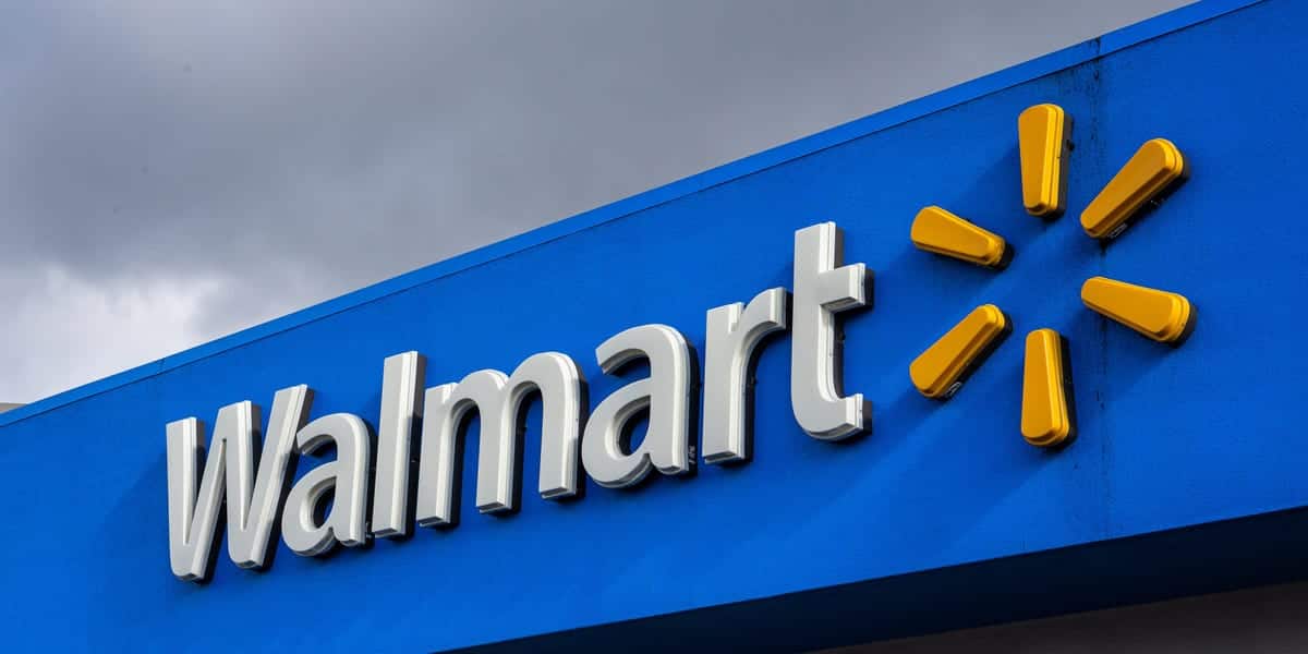 Walmart recession signal suggests Fed rate cuts may be near