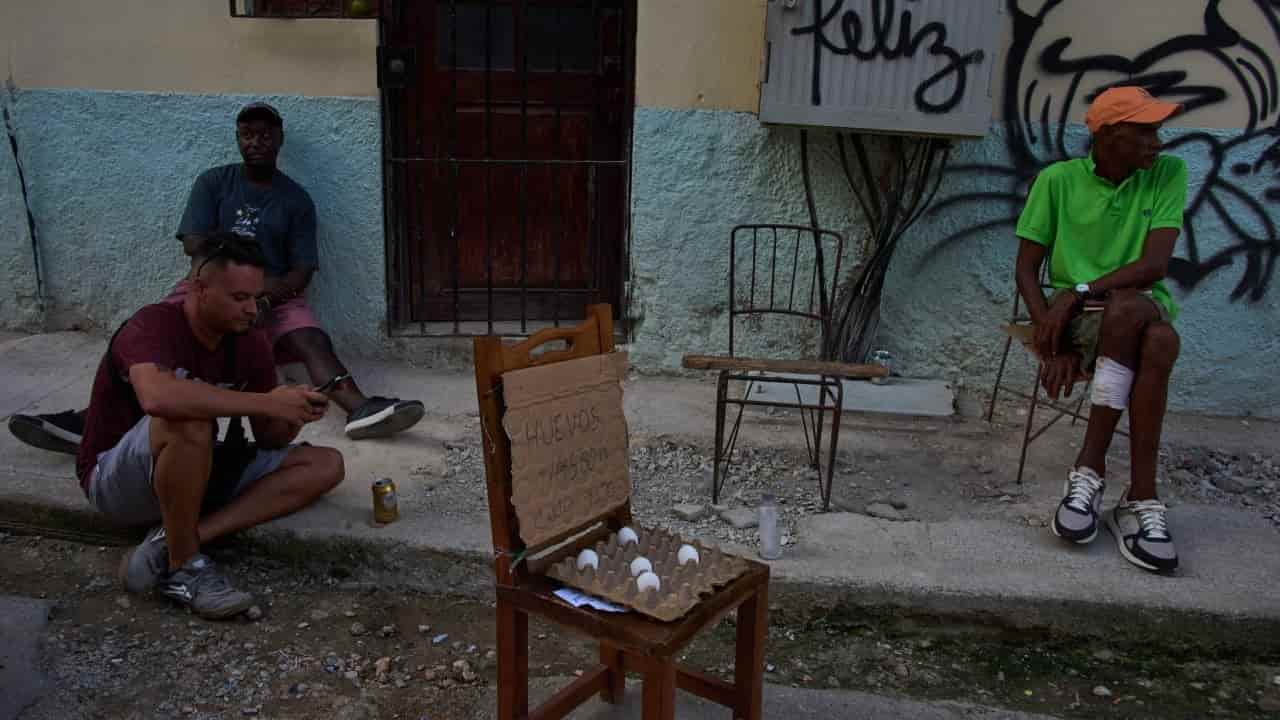 China pledges to support Cuba amid US pressure
