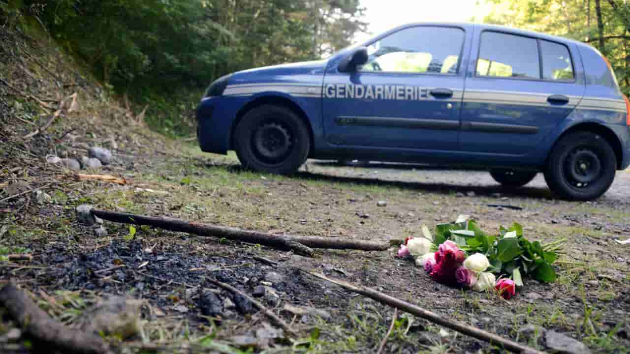 Gun found in Lake Annecy may be linked to 2012 unsolved killings of British family