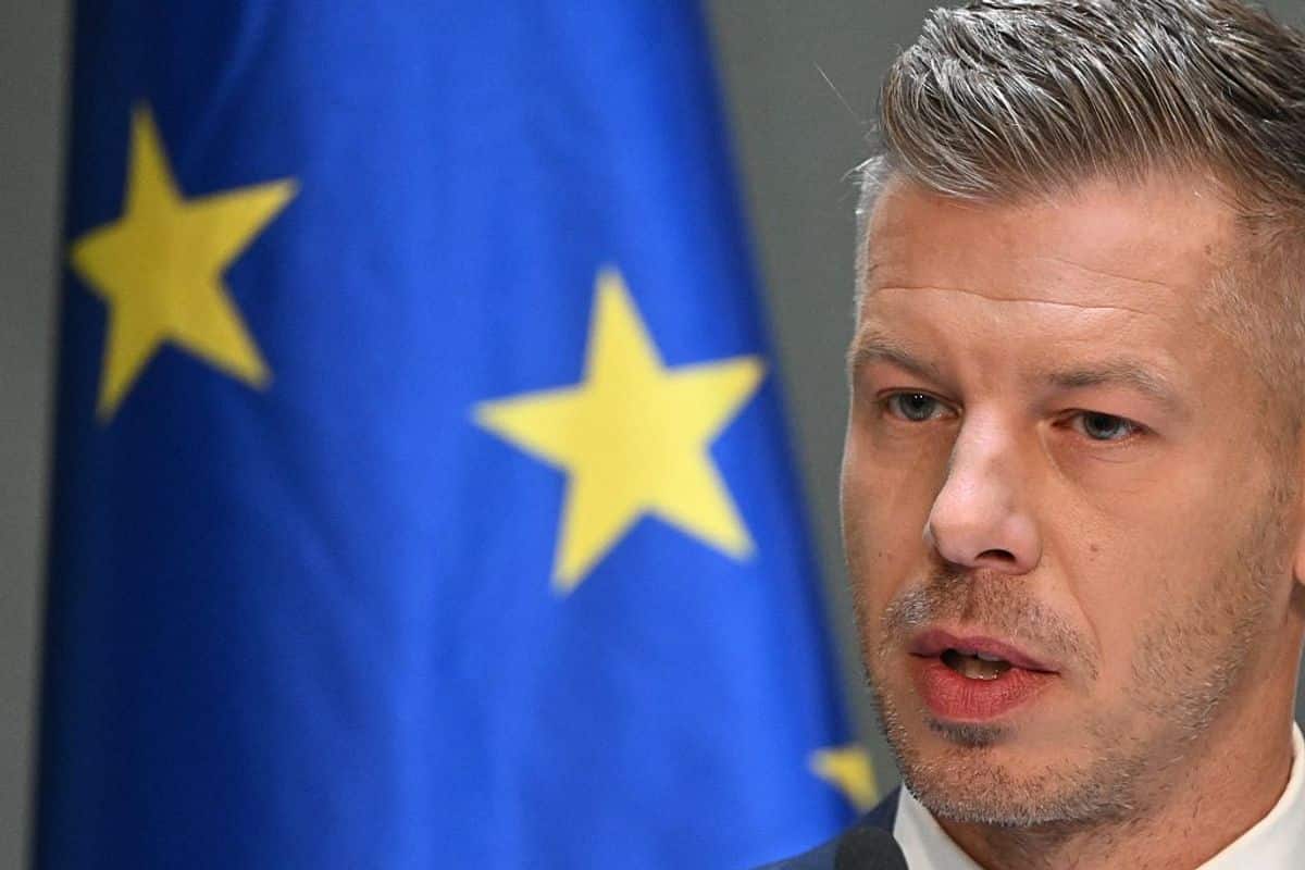 Hungary's Magyar to meet Zelensky at EU summit