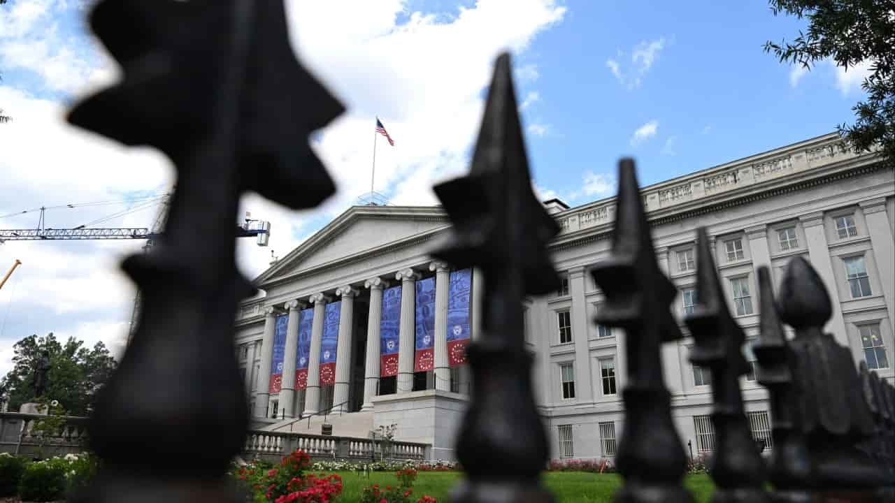 China vows retaliation for U.S. Iran sanctions
