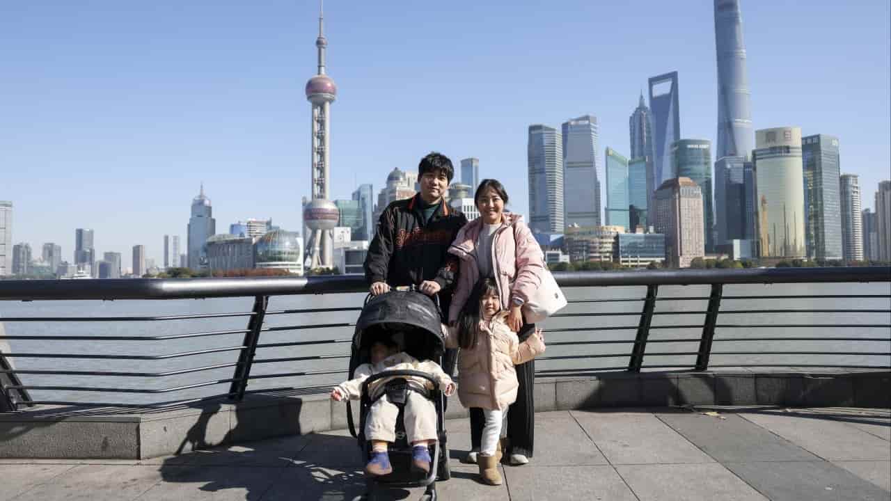 South Koreans Flock to China for Weekend Trips Amid Visa-Free Entry
