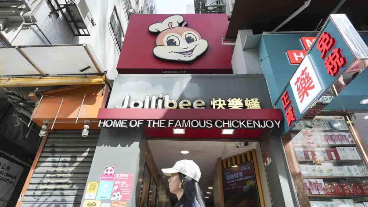 Jollibee to list unit in Hong Kong, bypassing New York