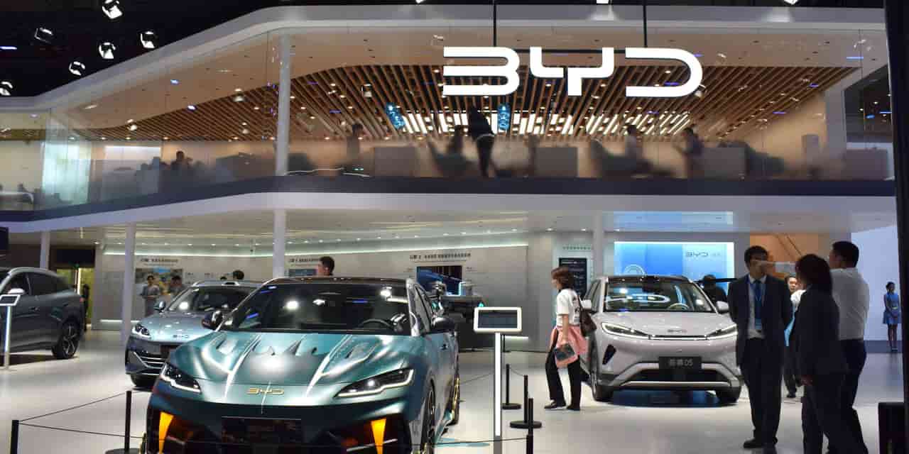 China Automakers Unveil Record Number of EVs Amid Market Saturation