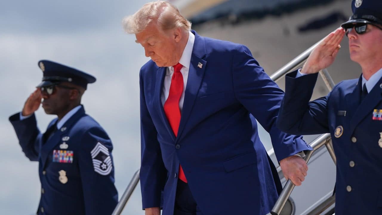 Government withdraws subpoenas of NYT reporters over Trump plane reporting