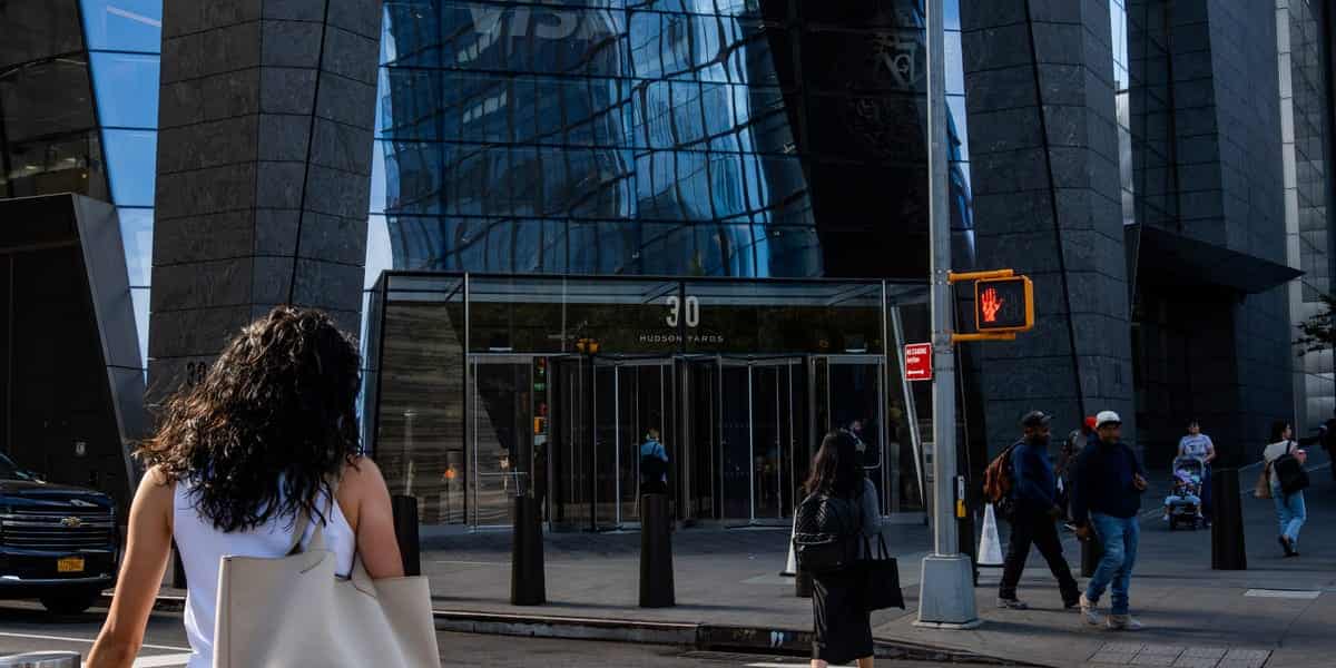 Morgan Stanley: White-collar workers most exposed to AI gains