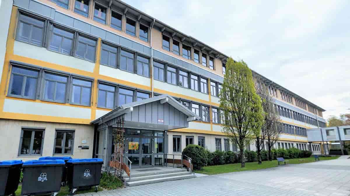2 girls injured in an incident at a high school in southern Germany
