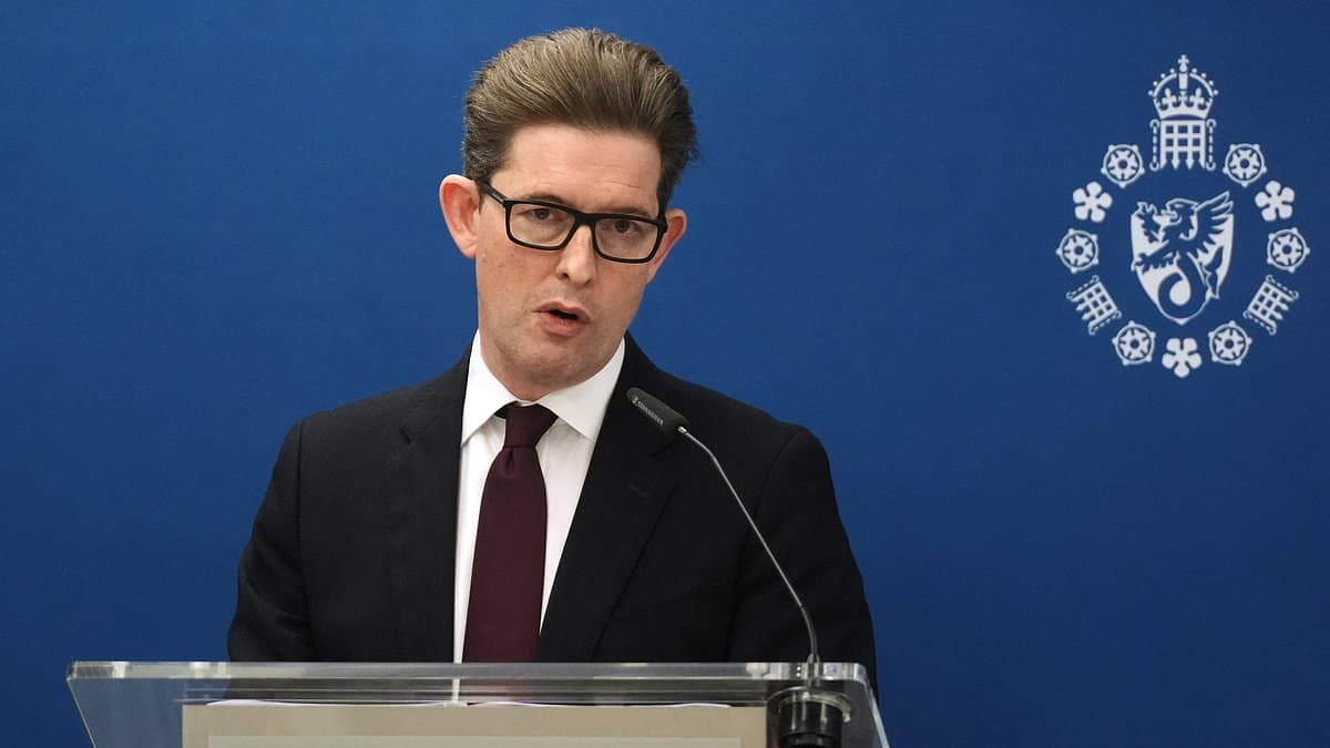 MI5 warns AI is supercharging UK security threats