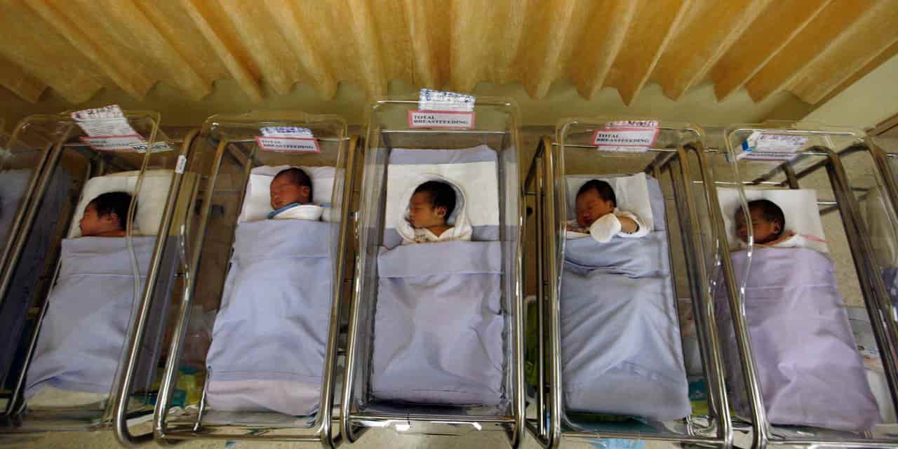 Singapore births fall below 30,000 for first time since independence