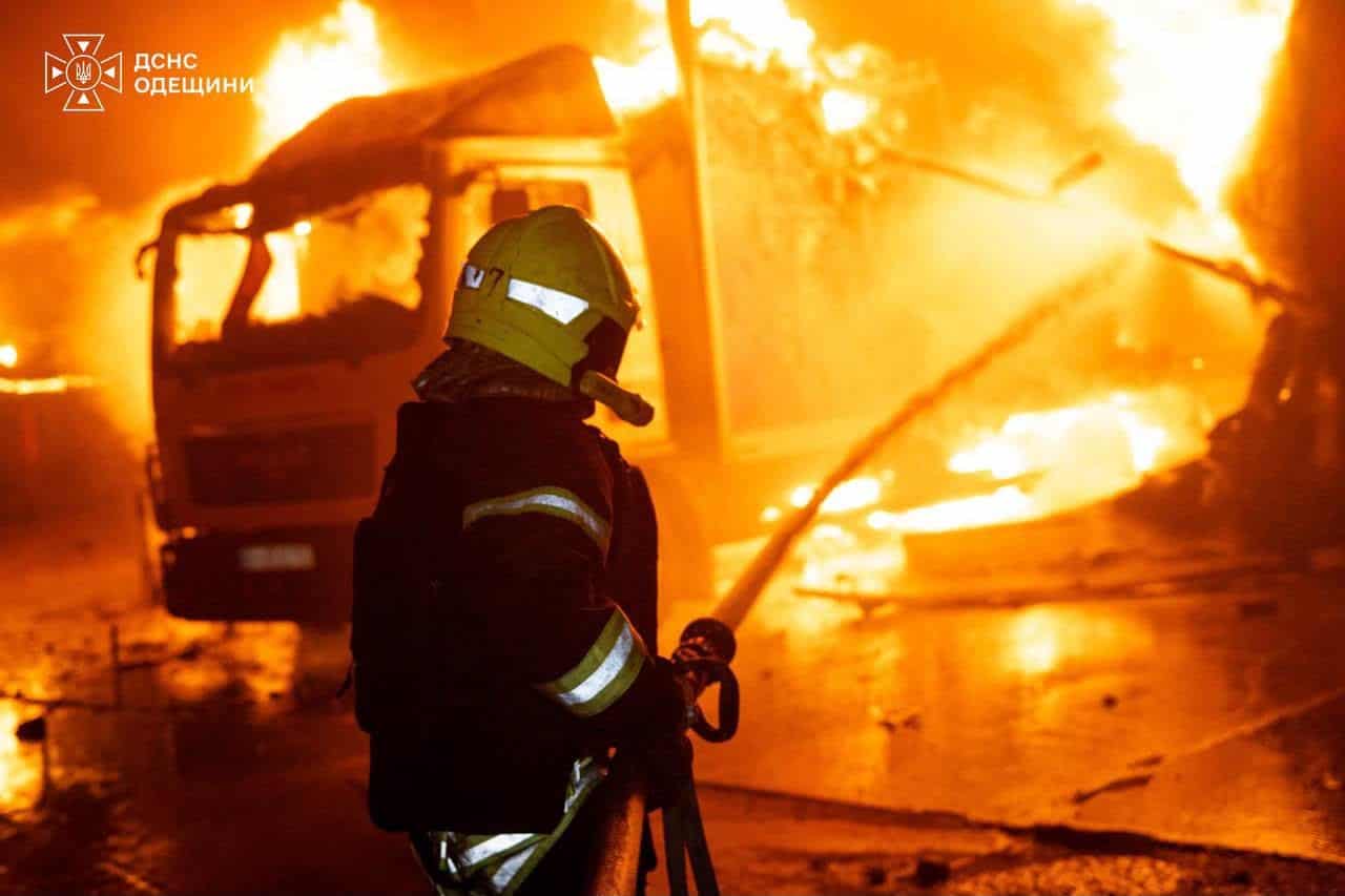 Russian attacks kill 14, injure 57 across Ukraine