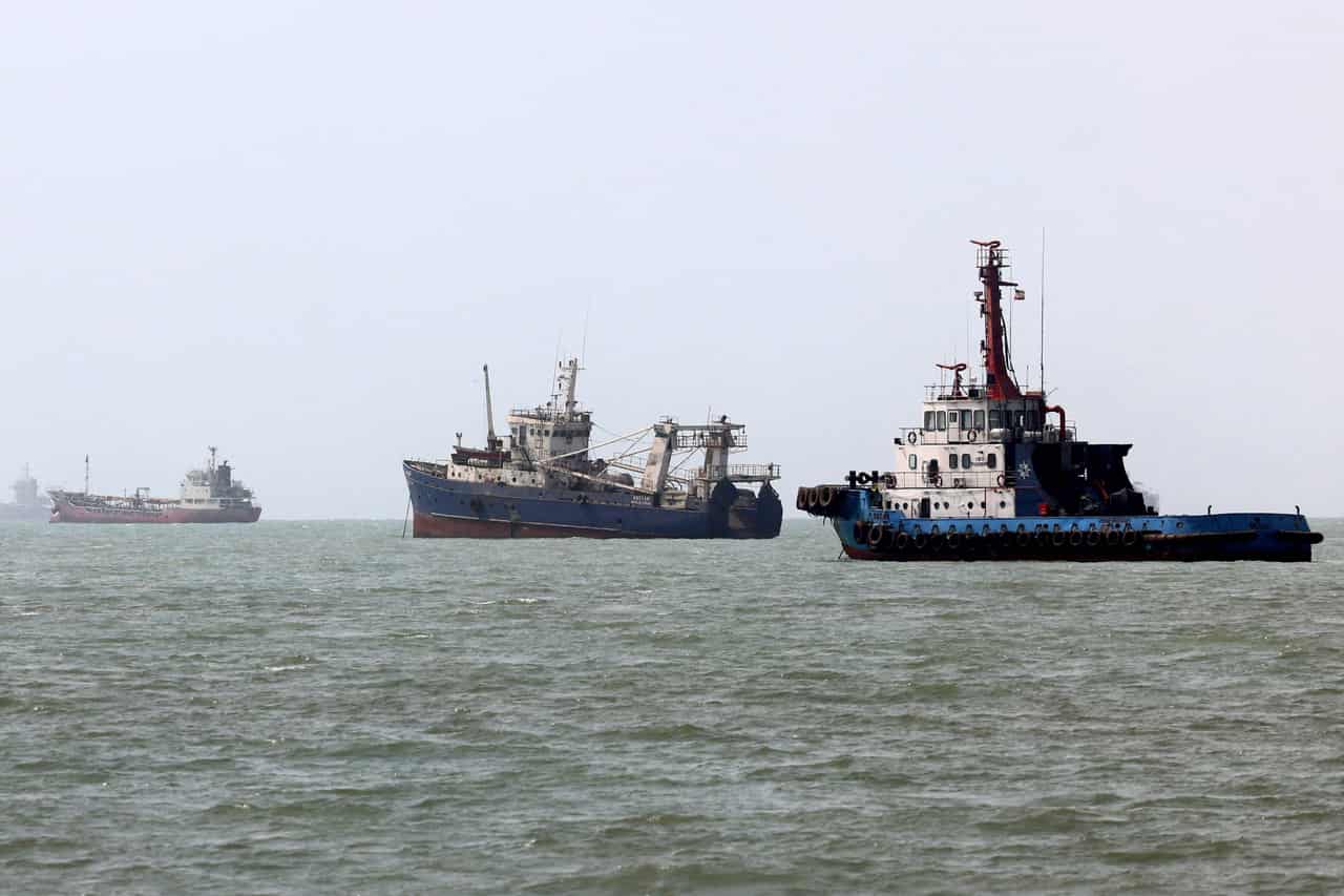 Iran says seven vessels hit in Persian Gulf, warns US of wider response