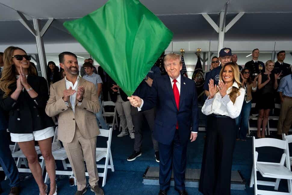 Trump Kicks Off IndyCar Race in Washington D.C.