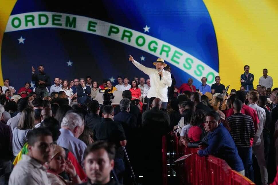 Lula's lead over Bolsonaro narrows ahead of Brazil election, poll shows