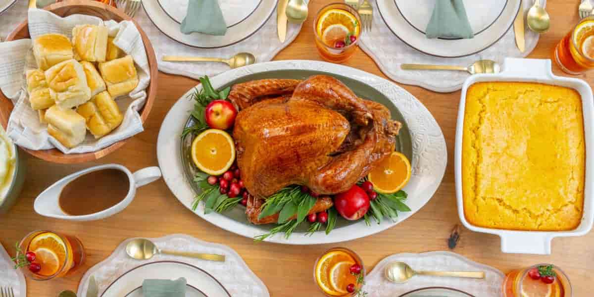 Walmart Thanksgiving meal basket costs $35, offers more food at lower price