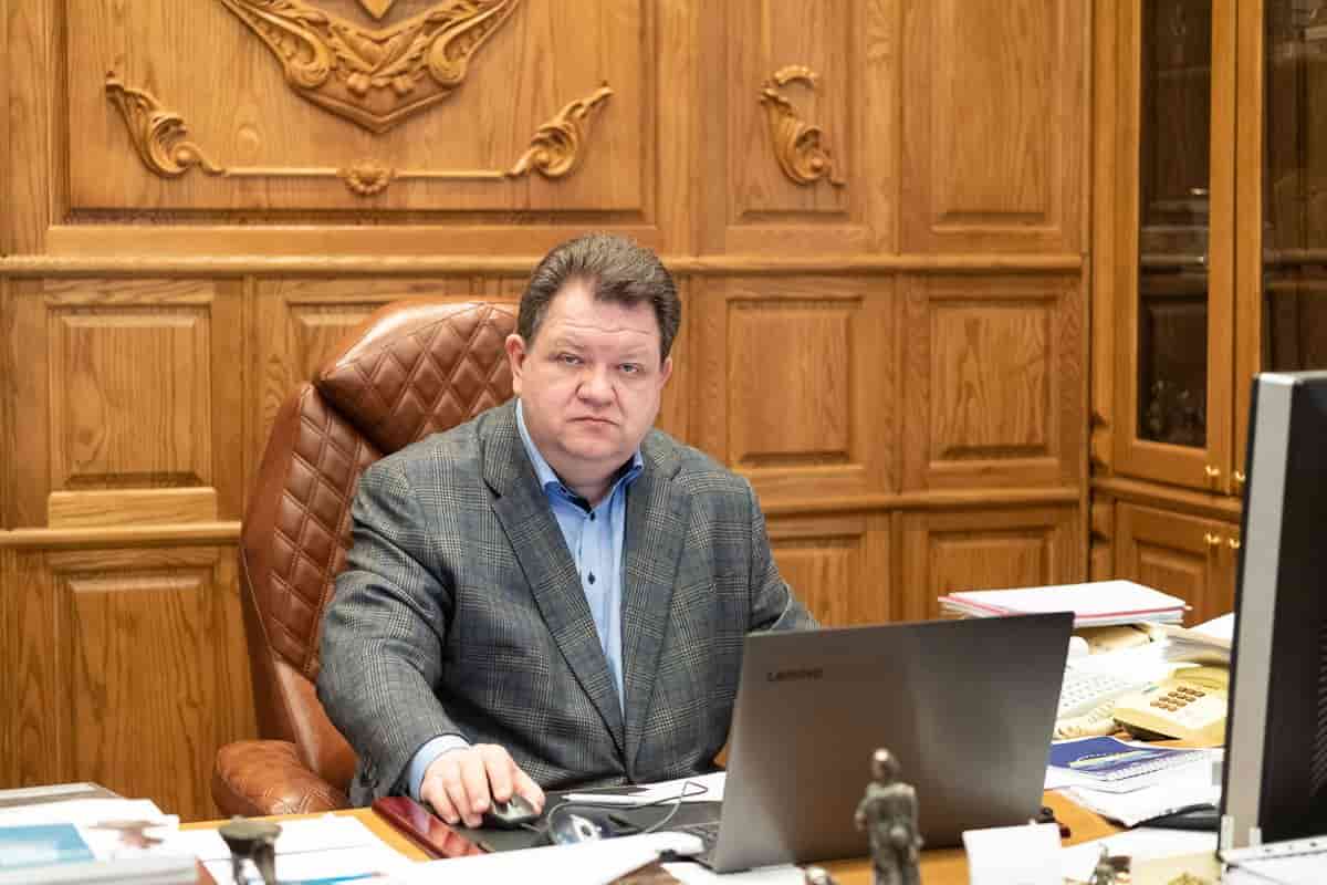 Ukraine's Supreme Court deputy chief charged with corruption